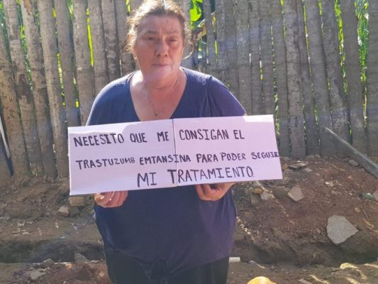 Pacientes con cáncer fallecen esperando medicamentos