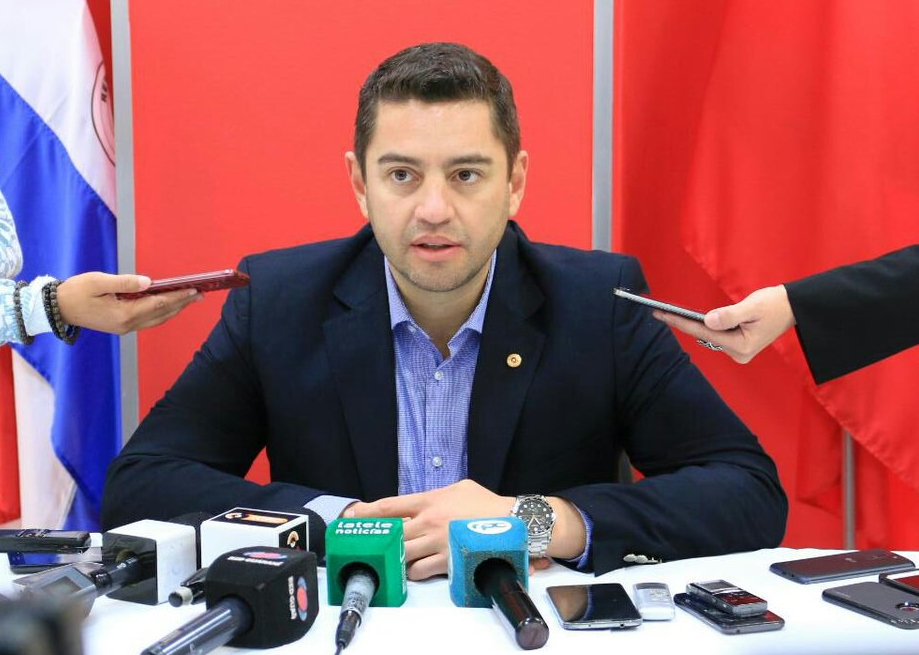 Alliana responde a Samaniego: “Con documentos en mano me pongo a disposición para rendir cuentas