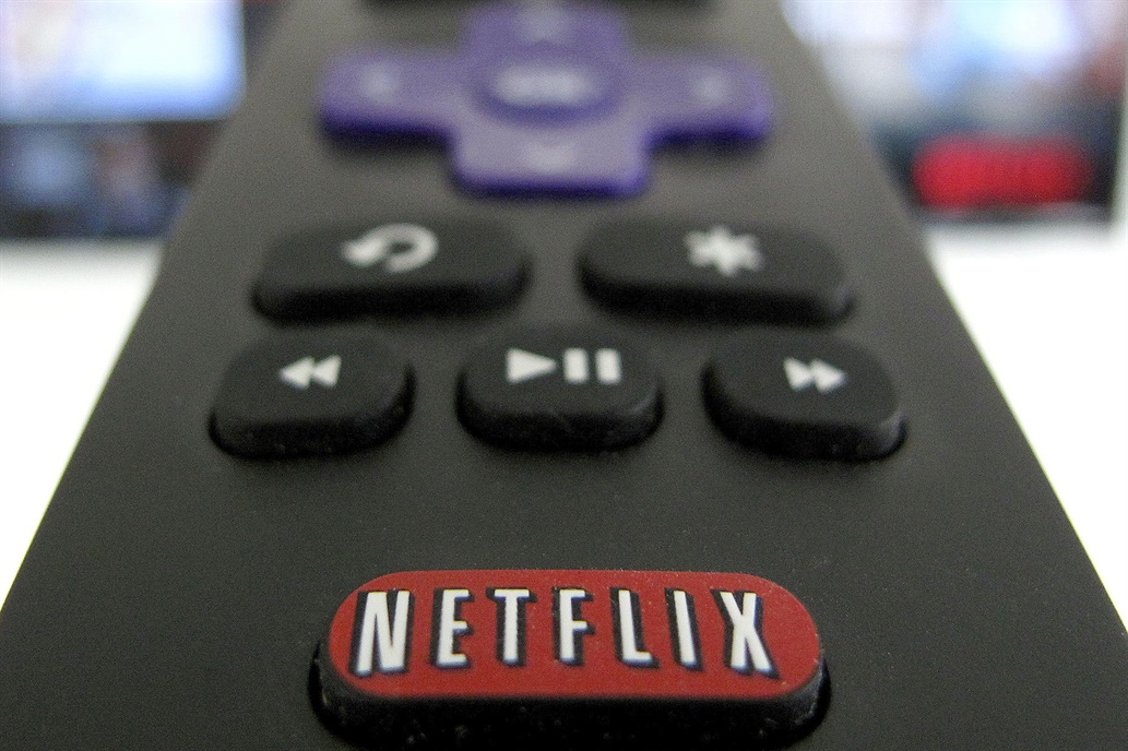Netflix analiza pasar publicidad entre los episodios de sus series