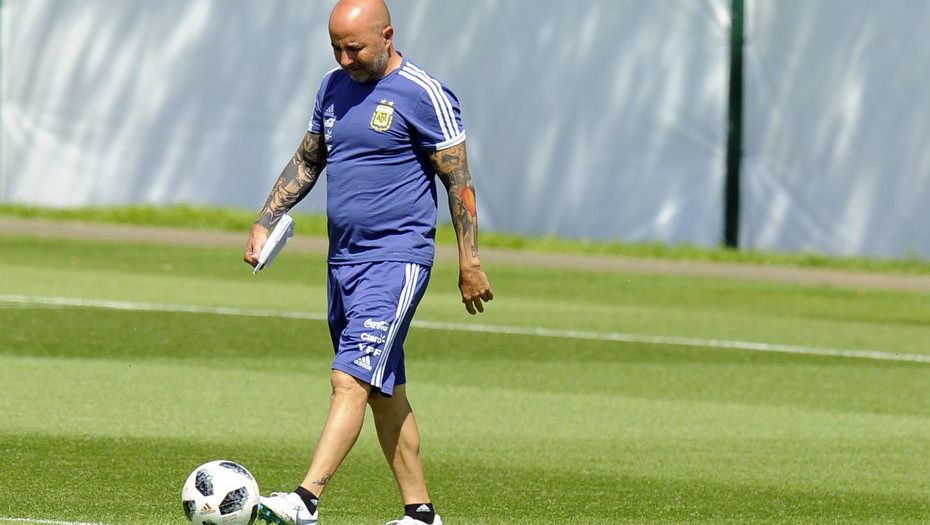 La AFA no sabe cómo hacer para que Sampaoli se vaya