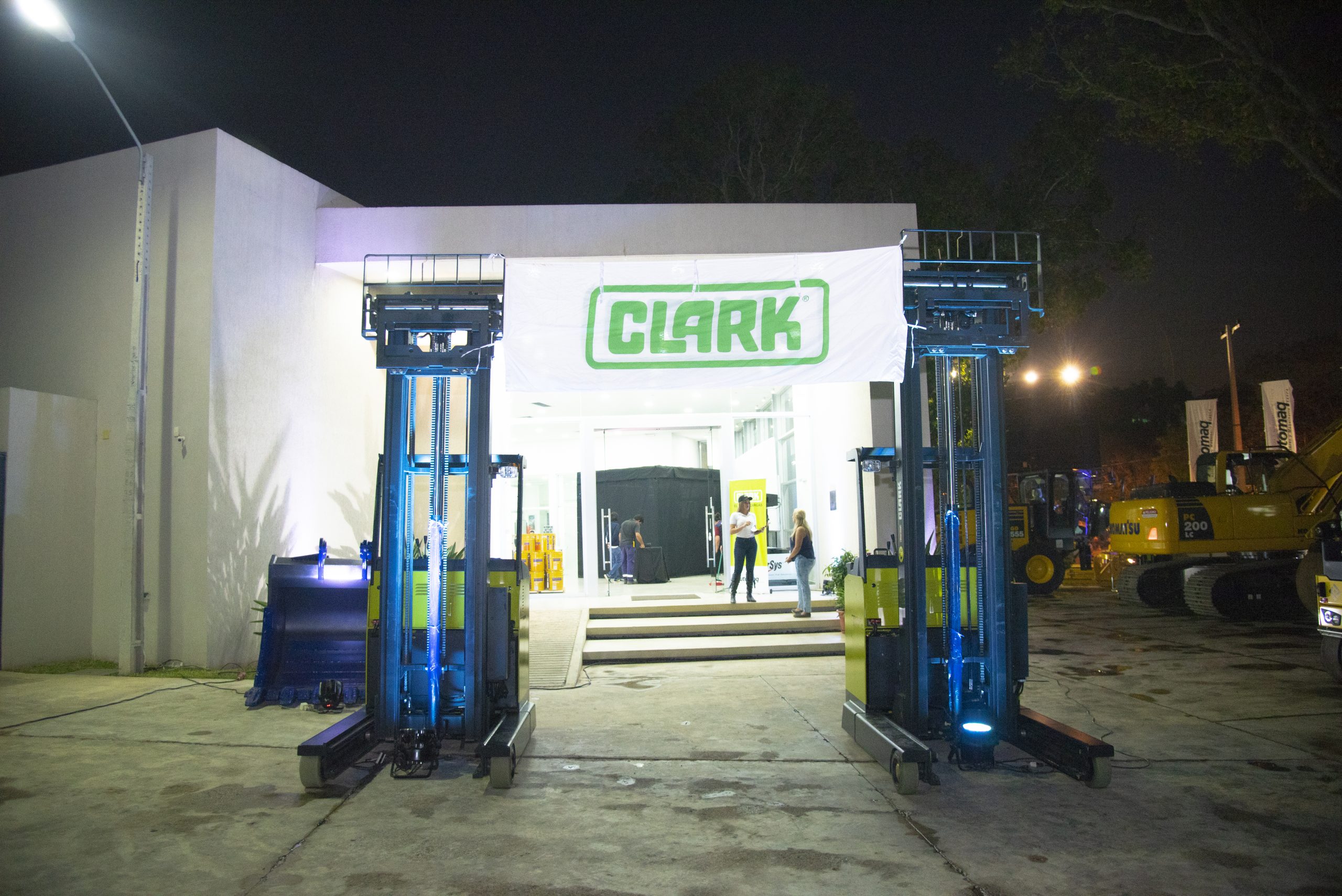 Automaq SAECA lanzó la nueva generación de montacargas Clark GTS