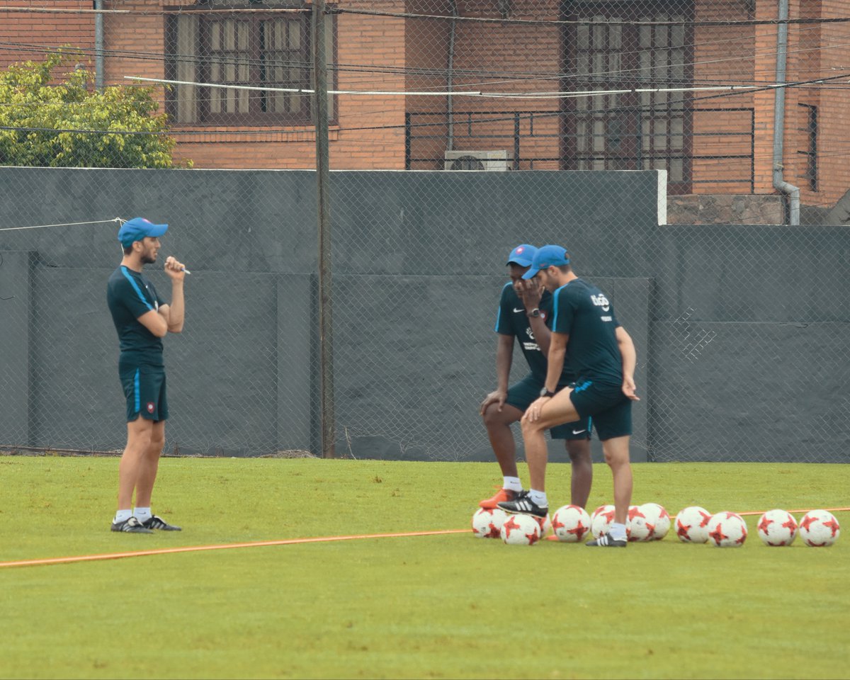 Cerro Porteño y Defensor se baten en Asunción en busca de pase a octavos
