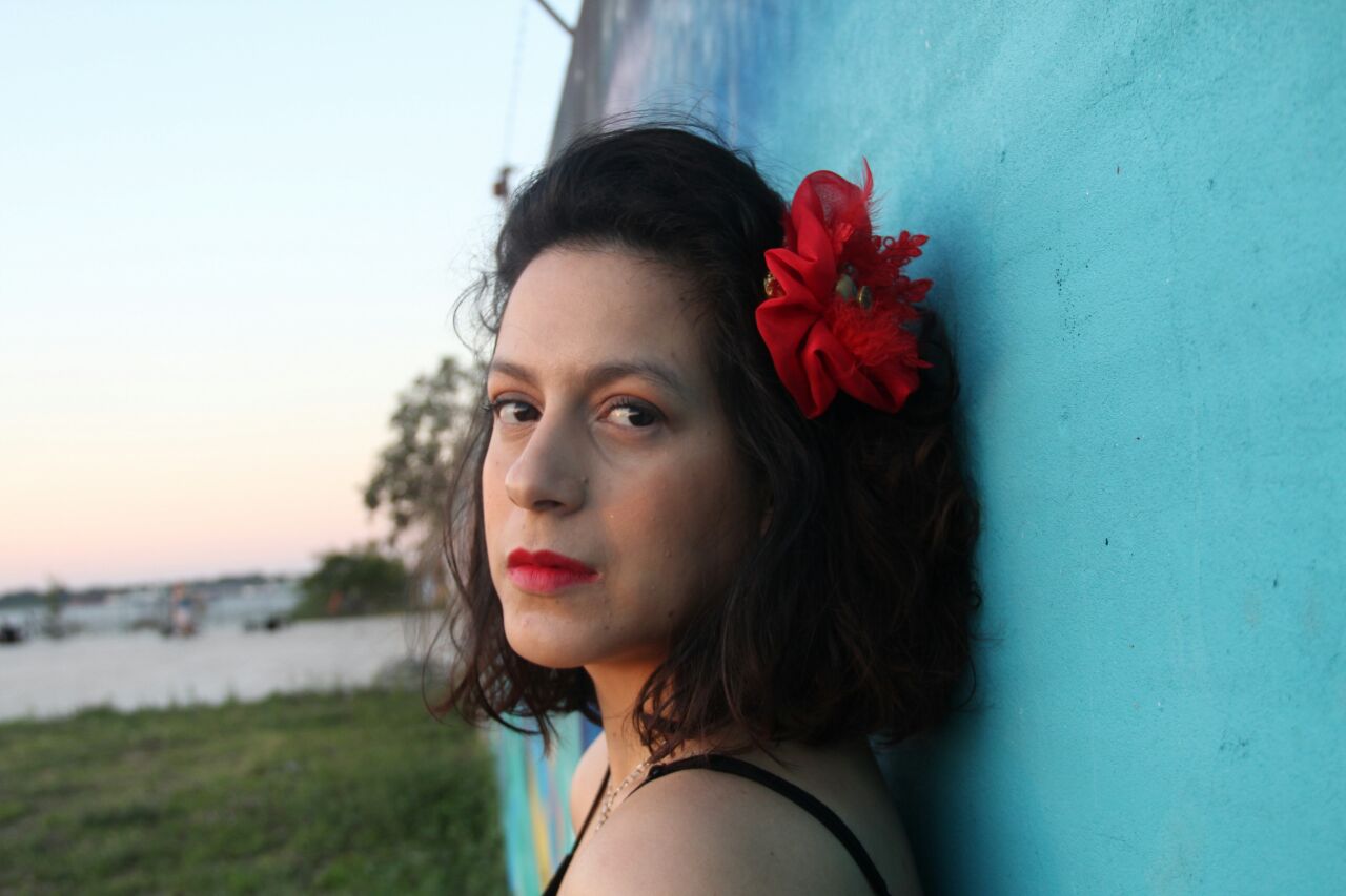 La cantautora Rocío Robledo presenta concierto este viernes