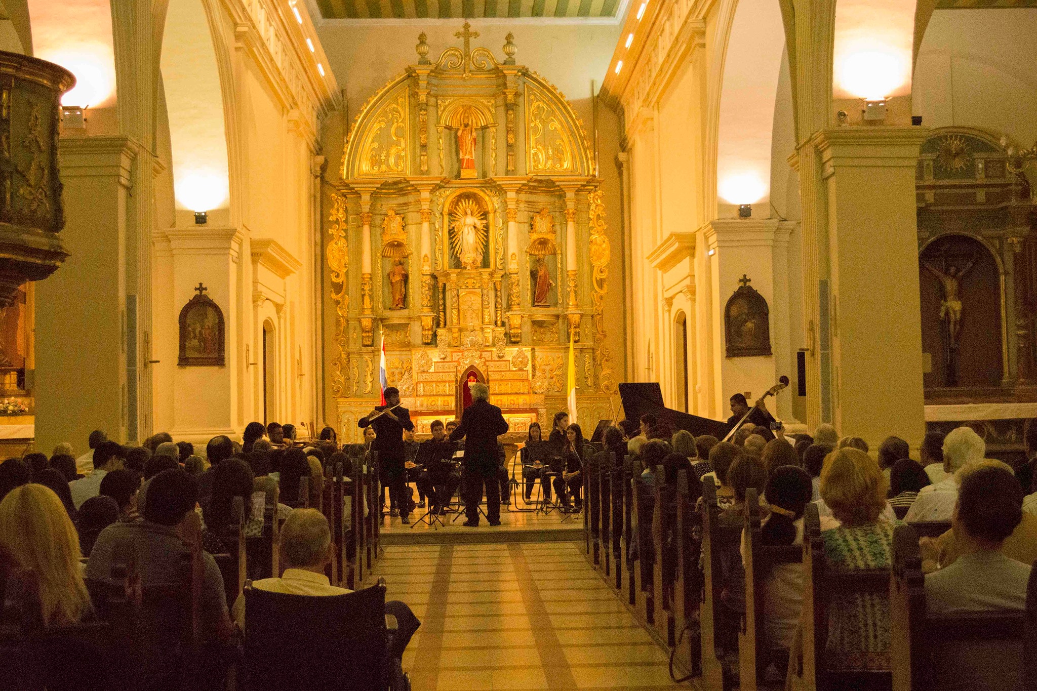 El maestro Luis Szarán dirigirá un concierto en homenaje a Chiquitunga