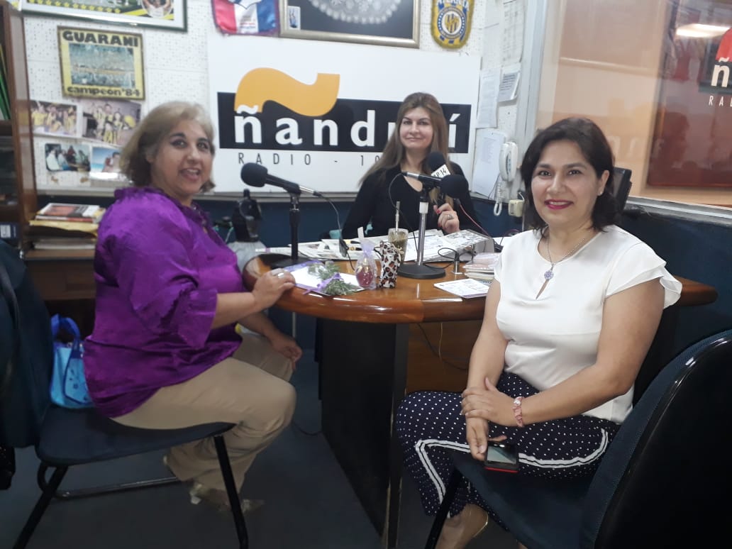 Conferencia de metafísica en el Mall Excelsior