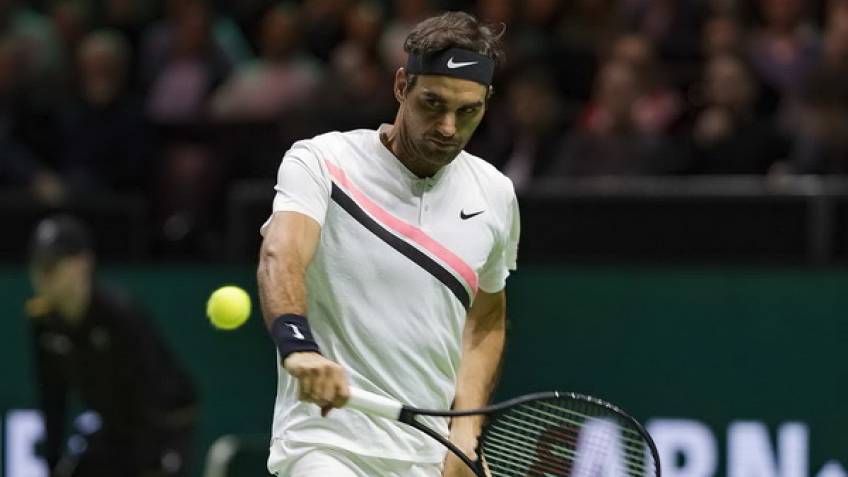 Federer aplastó a Dimitrov y se consagró campeón
