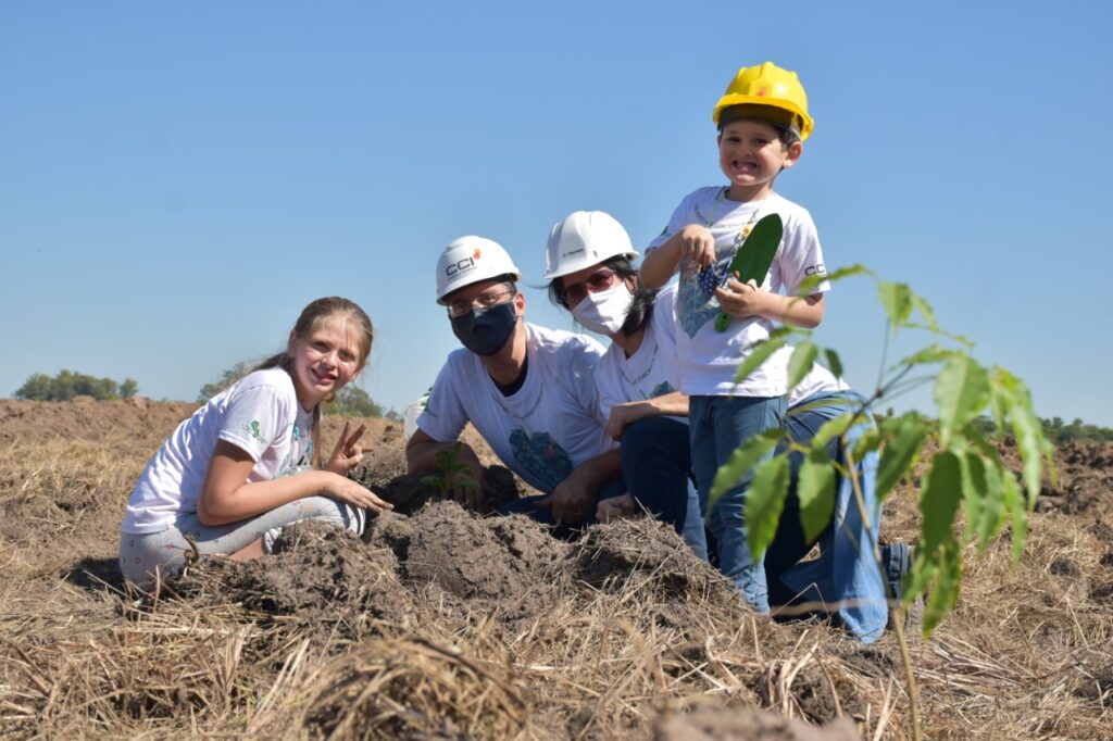 A Todo Pulmón planta 10.000 árboles en el Guairá