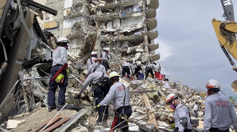 Derrumbe en Miami: Reanudan el operativo de búsqueda y rescate de las víctimas