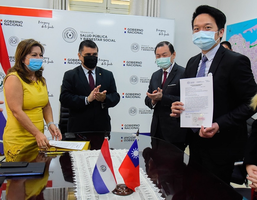 DINAVISA aprueba la vacuna taiwanesa contra el Covid para su uso de emergencia
