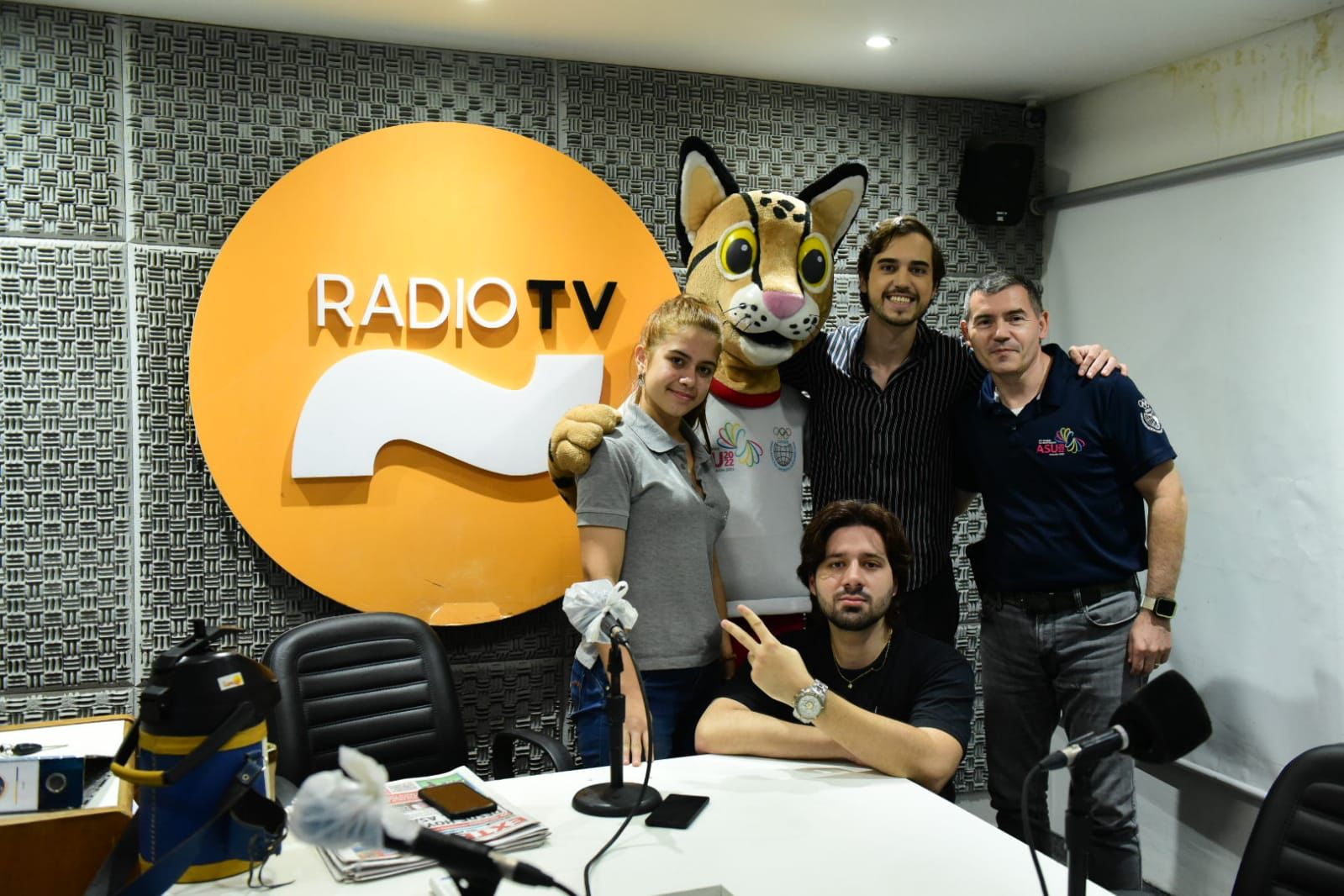 Tiríka, mascota oficial de los Juegos Asu 2022 visitó los estudios de Ñanduti Tv