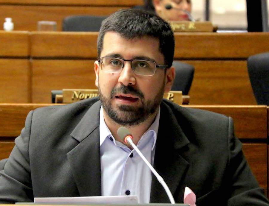 Villarejo: «Todas las candidaturas fuera de la concertación son cómplices del continuismo»