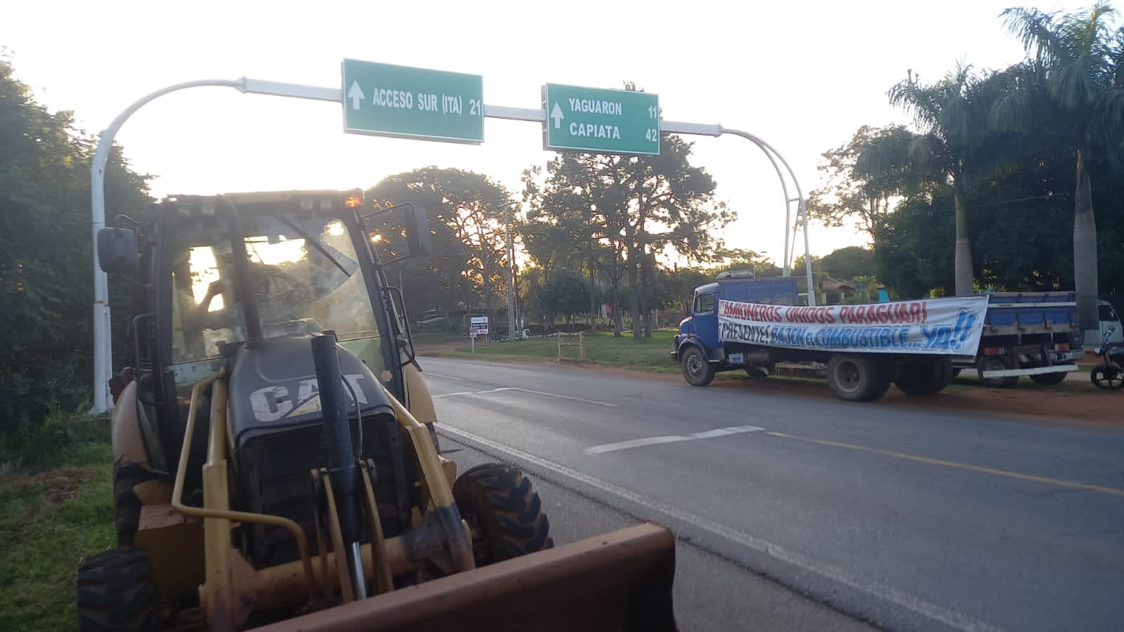 Camioneros de Paraguari anuncian el cierre total de las rutas si aumenta el precio del combustible