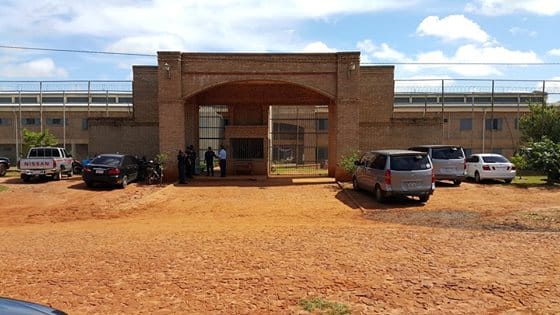 Fuga de unos 30 presos en el Penal de Misiones