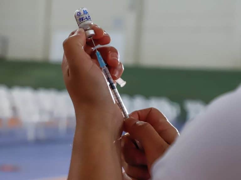 ¡A cuidarse! Salud extiende vacunación hasta agotar disponibilidad