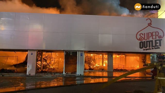 Controlan Incendio En Local Comercial Y Rescatan A Gatitos Que Estaban ...