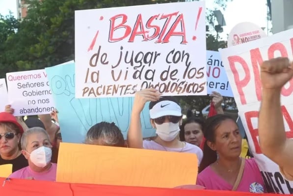 Nula planificación causó desabastecimiento de medicamentos oncológicos, dice viceministro de Salud