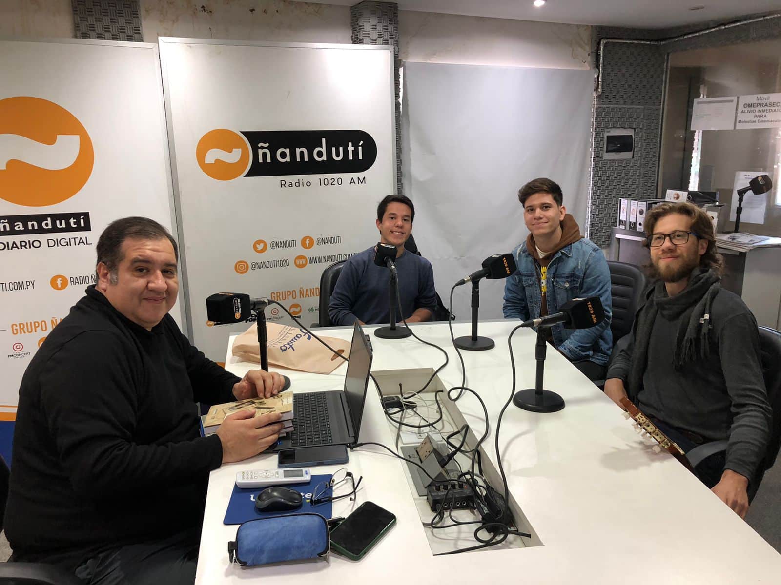 “De la Nada”  en la La Biblioteca