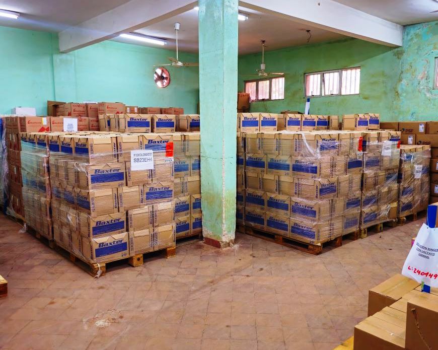 Salud entrega carga de medicamentos e insumos al Hospital Nacional de Itauguá