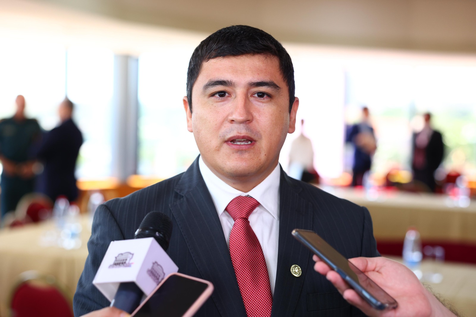 José Oviedo responde a Paraguayo Cubas y sostiene que su expulsión de