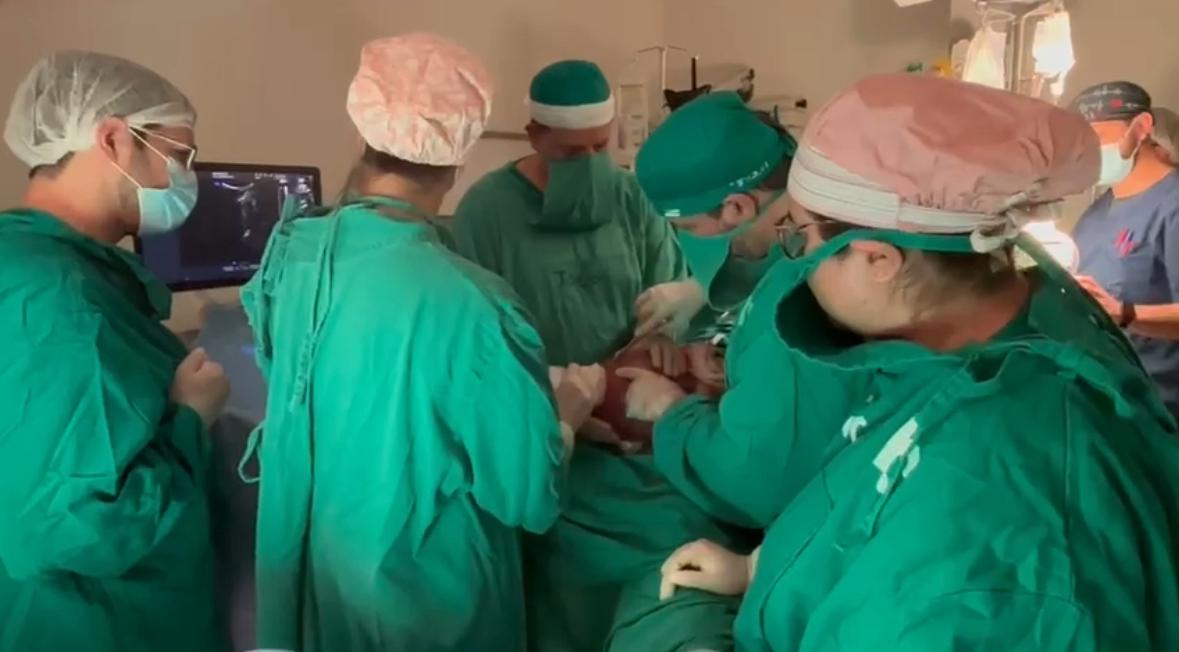 Exitosa cirugía intrauterina en la FCMUNA – Hospital de Clínicas