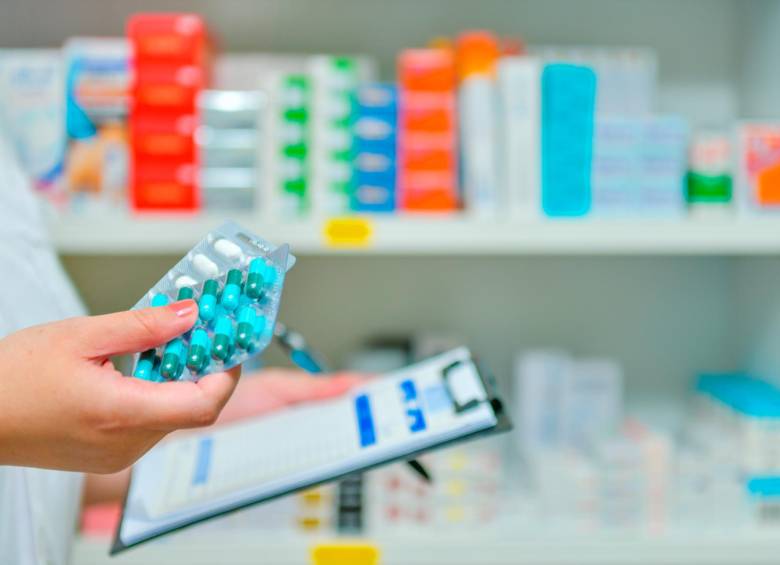 Denuncian falta de insumos y medicamentos en Salud