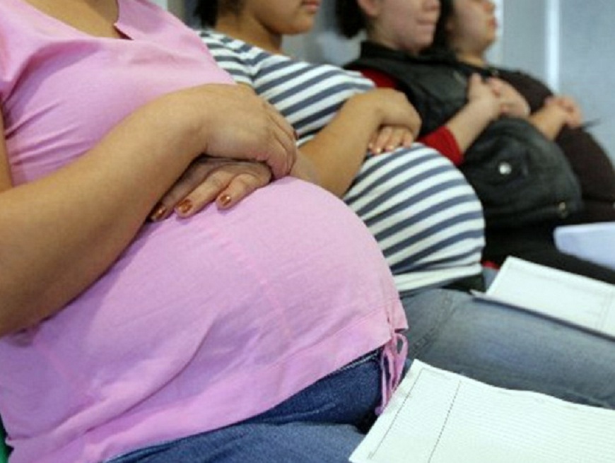 Los pies de las mujeres cambian para siempre tras un embarazo, según estudios
