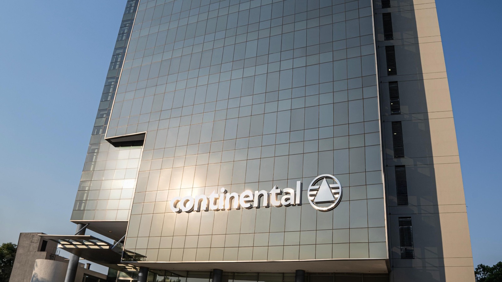Banco Continental emite y coloca bonos subordinados, acompañado por Avalon Casa de Bolsa