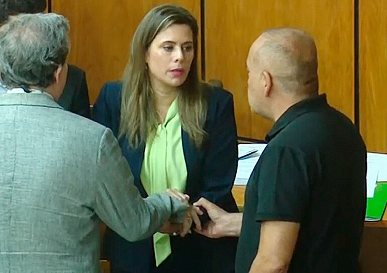 Reacción en el Senado tras notificación de la Corte sobre caso Kattya González