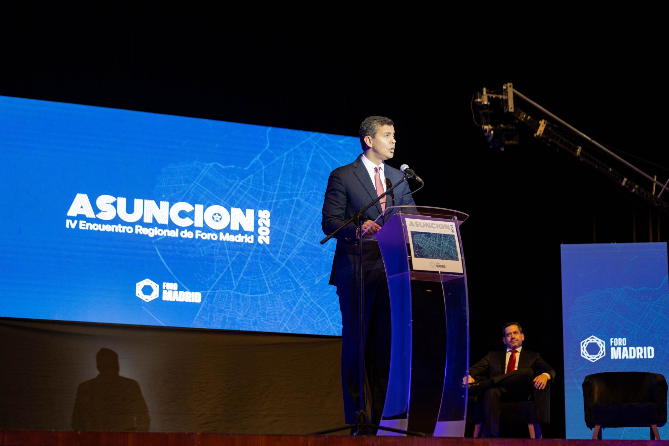 Foro Madrid: Santiago Peña reafirmó su compromiso con la libertad, familia y soberanía