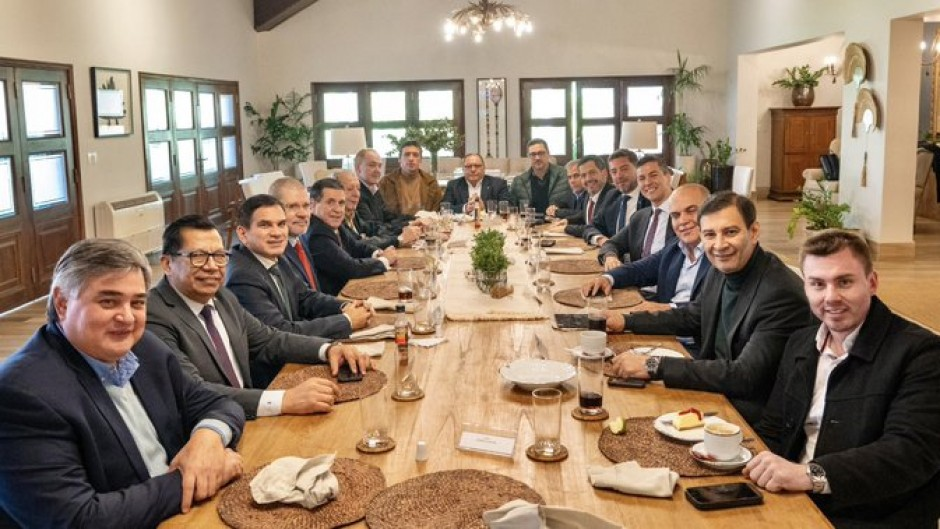 Bachi Núñez desmiente quiebre en Honor Colorado y elogia imagen de González Vaesken