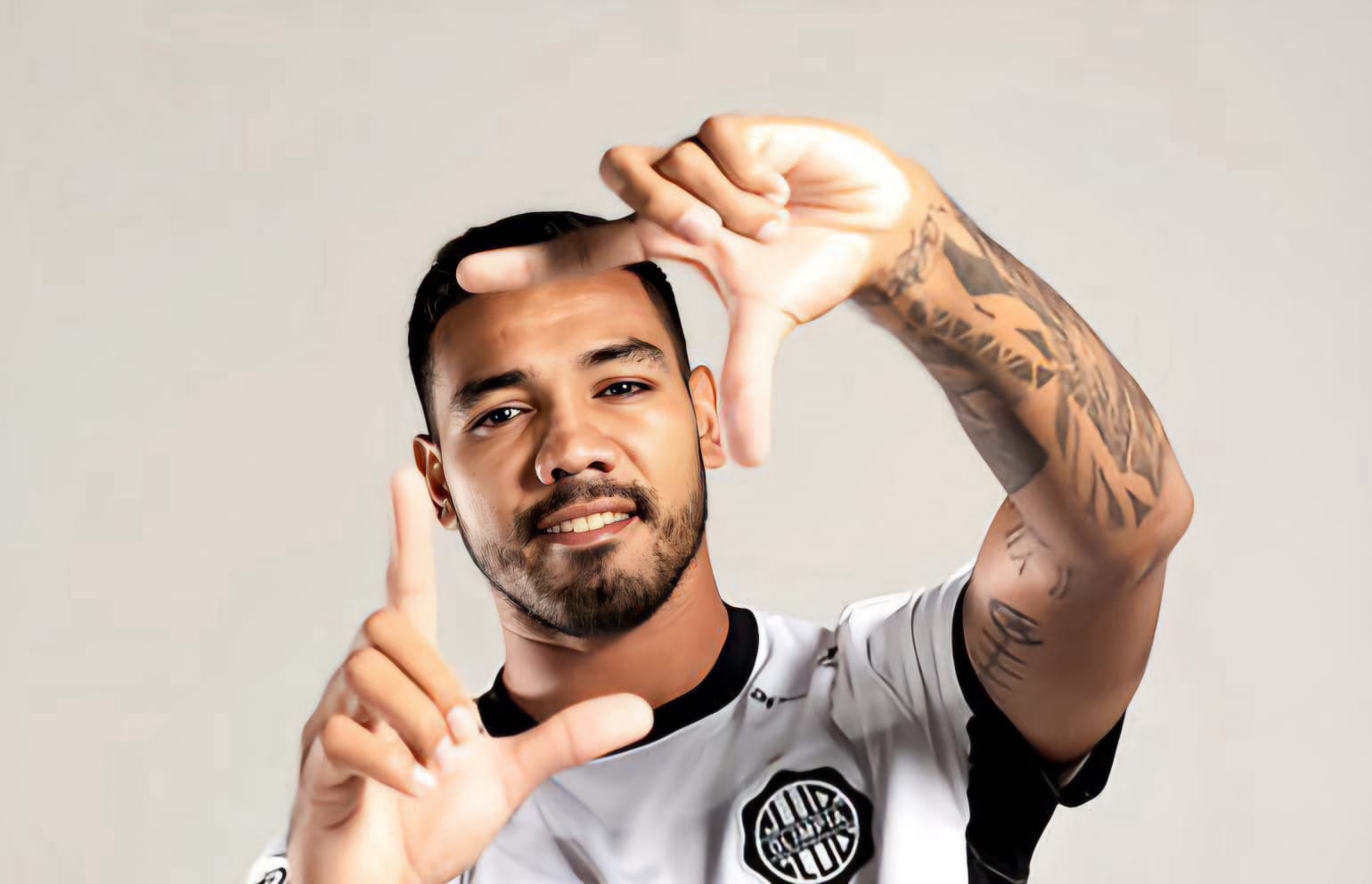 Héctor David Martínez es baja en Olimpia