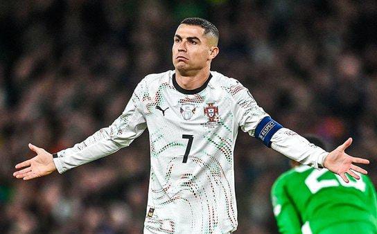 Cristiano fue expulsado con roja directa en la derrota de Portugal ante Irlanda