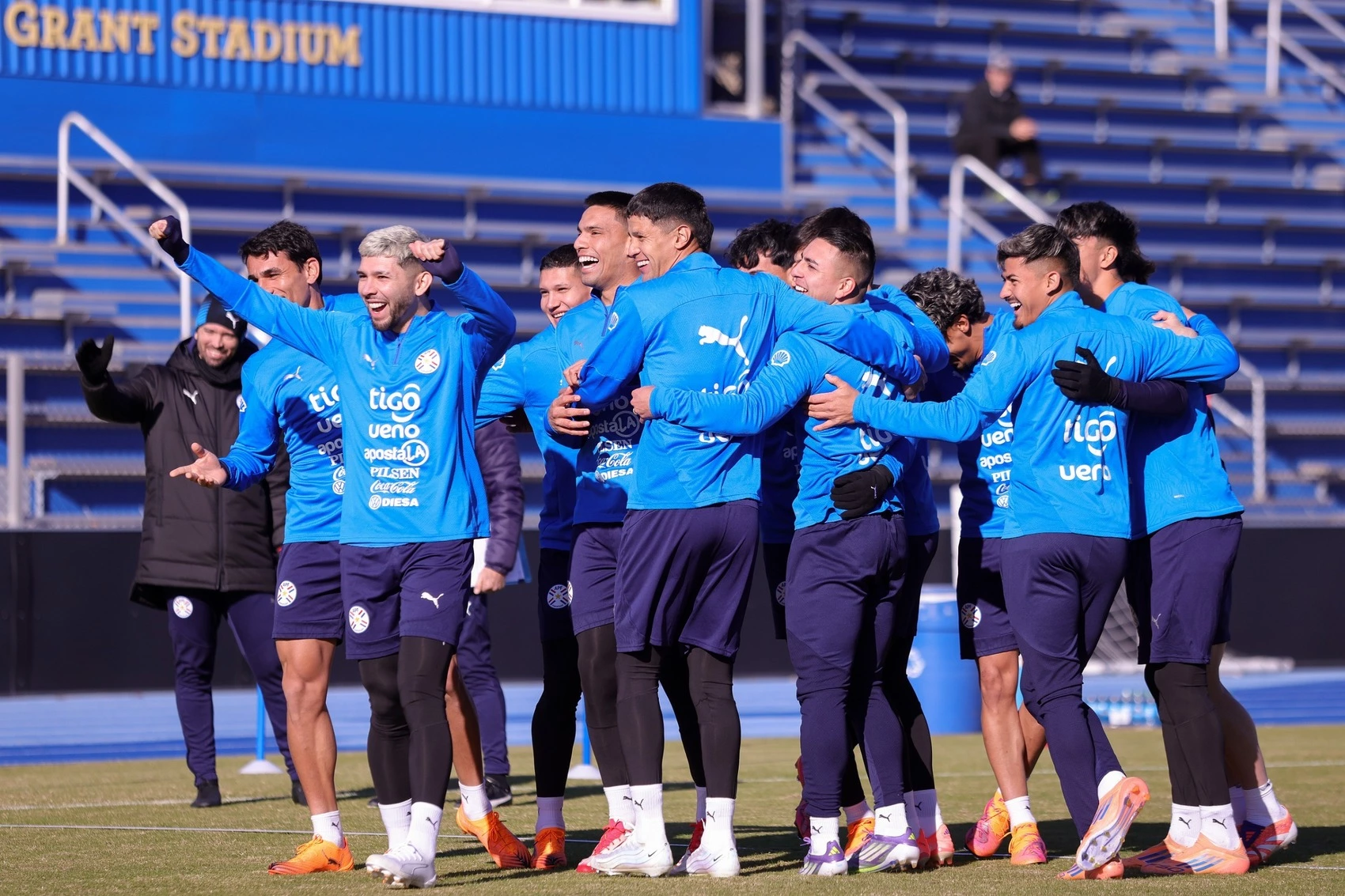 Alfaro afina últimos detalles para el amistoso del sábado ante Estados Unidos