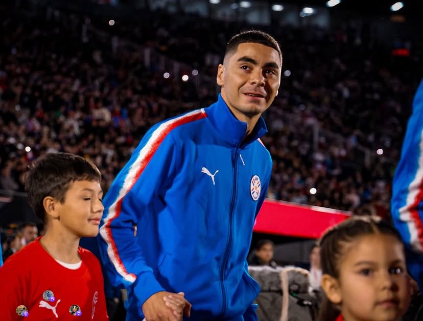 Almirón asegura que se debe seguir trabajando para enfrentar a grandes selecciones