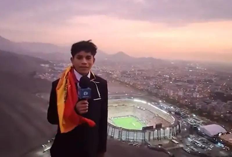 El cielo es el límite: Subió a un cerro y narró la final de la Copa Libertadores