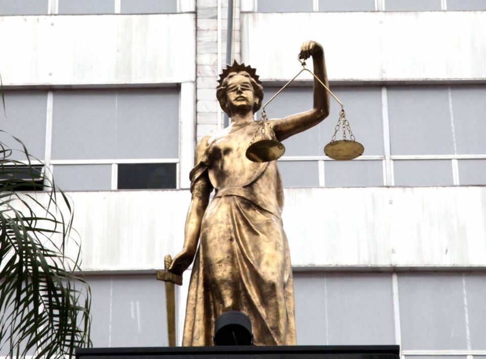 Abogados impulsan proyecto de ley para tener funciones fedatarias y certificar documentos como los escribanos